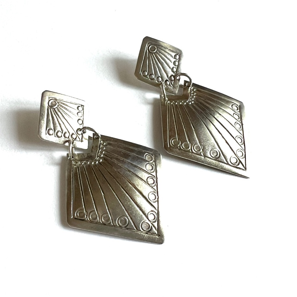 Vintage Sterling Silver hand stamped diamond shaped fan Earrings